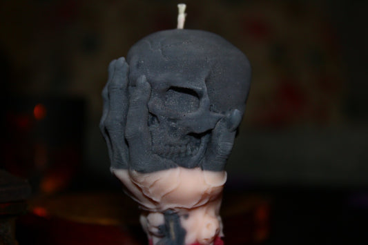 Κρανίο με Χέρι